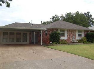 121 SW 14th St, Moore, OK 73160