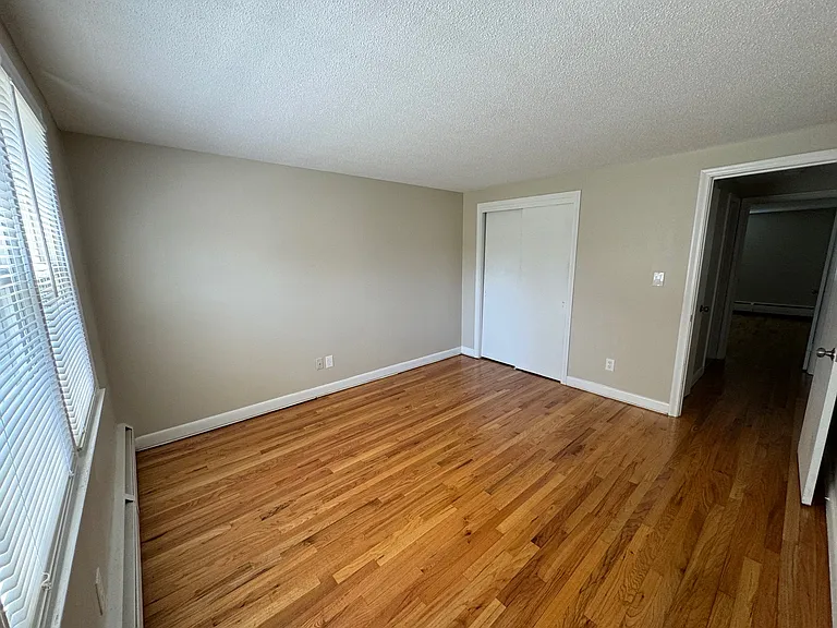Meadowview Apartments — Photo 39