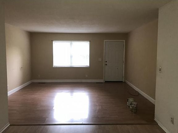 5th image of 103 Northwood Ave