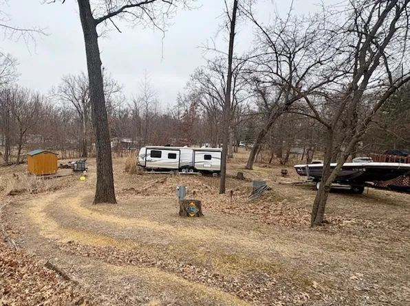 2/266&267 Woodhaven Dr E, Sublette, IL 61367