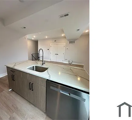 429 E Upsal St #2 — Photo 11