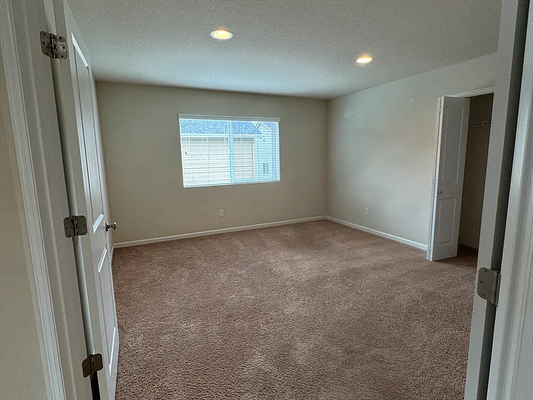 17531 SE Pinnacles St — Photo 20