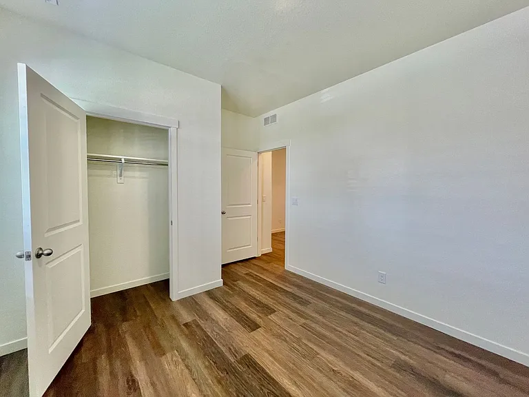 6051 Holstein Dr — Photo 13