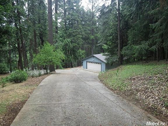 3rd image of 2773 Alder Dr