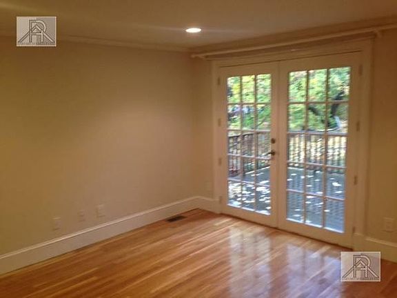 5th image of 167 Babcock St #1JM