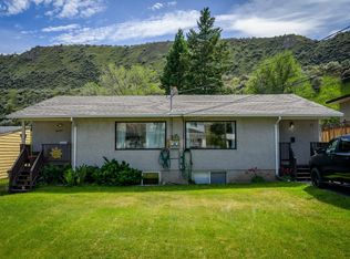2257/2259 Valleyview Dr, Kamloops, BC V2C4C1