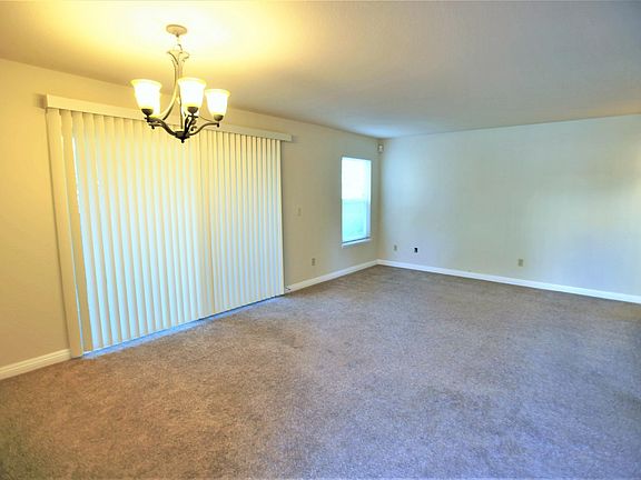 4th image of 225 Reflections Dr APT 14