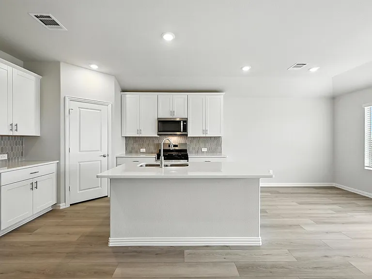 6629 Coyote Valley Trl — Photo 20