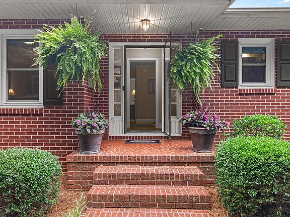 3rd image of 204 Byrnes Ave