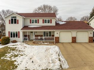 2028 N Bell St, Bismarck, ND 58501