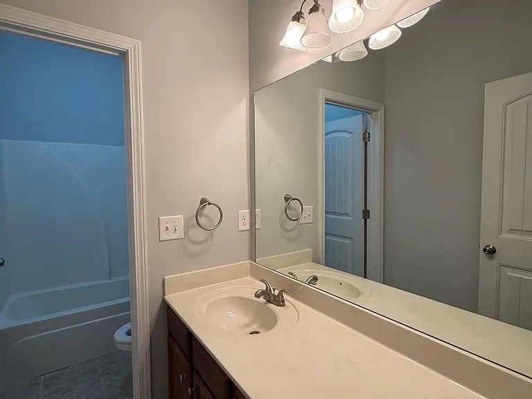 2860 Evan Manor Ln — Photo 14