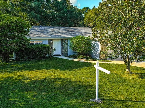 2nd image of 4917 Whiteway Dr