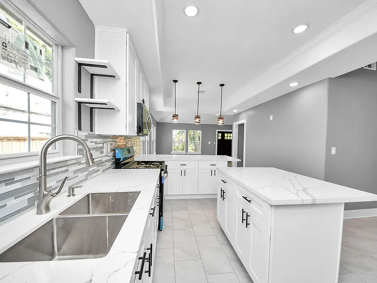 7010 Kernel St — Photo 8