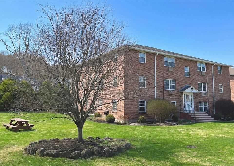 1st image of 12 Colonial Village Dr APT 12