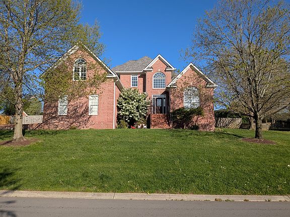 2nd image of 2005 Earl Pearce Cir