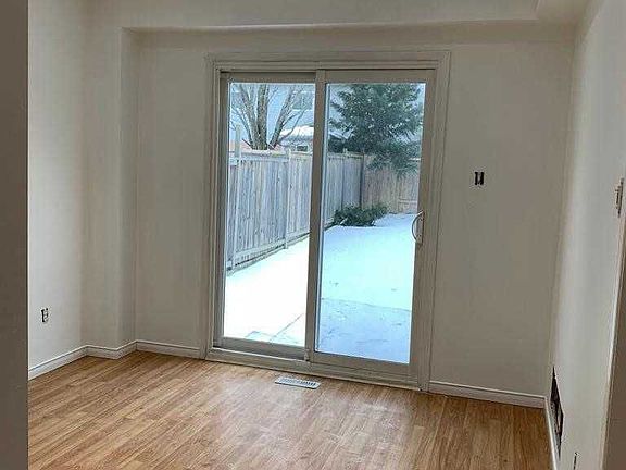 3rd image of 14 Lindsay Ct