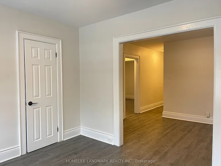 987 Main St E #1 — Photo 7