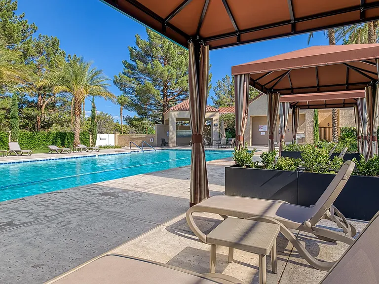 7277 Mission Hills Dr — Photo 43