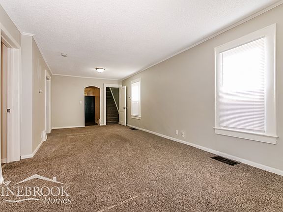 3rd image of 1016 W 79th St