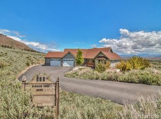 520 Hawkins Peak Rd, Markleeville, CA 96120