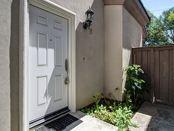 2nd image of 4247 W 190th St