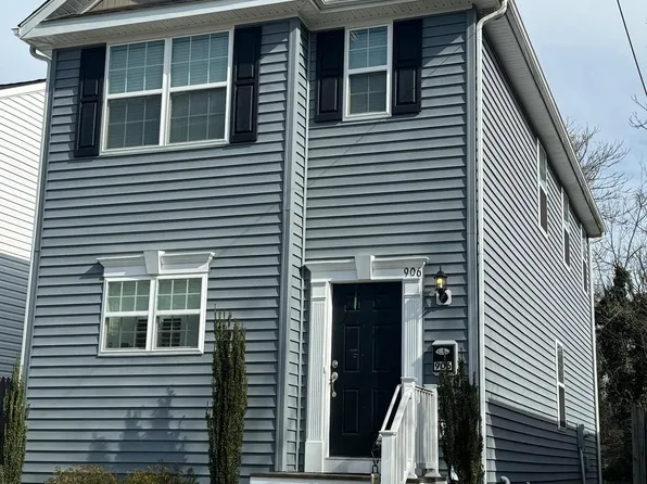 906 White St, Fredericksburg, VA 22401