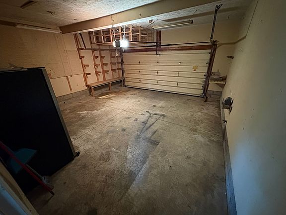 3rd image of 13236 E Crosset Hill Dr
