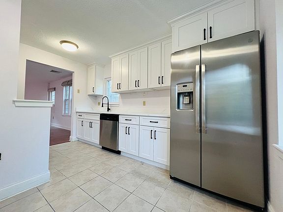 5th image of 651 Brookside Dr #651
