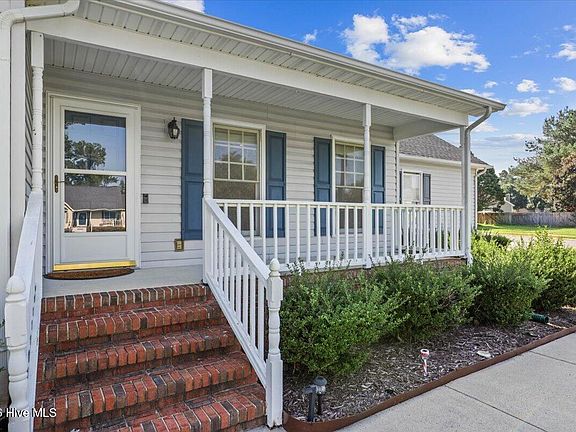 5th image of 200 Woodcroft Drive