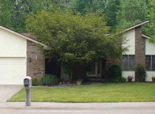 5400 Jeffries Ln, Newburgh, IN 47630