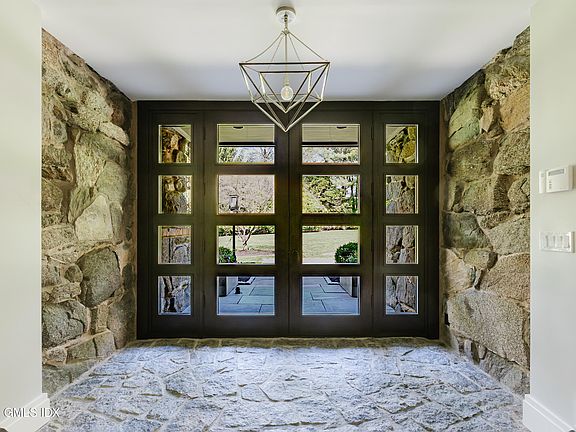 2nd image of 17 Brookside Park