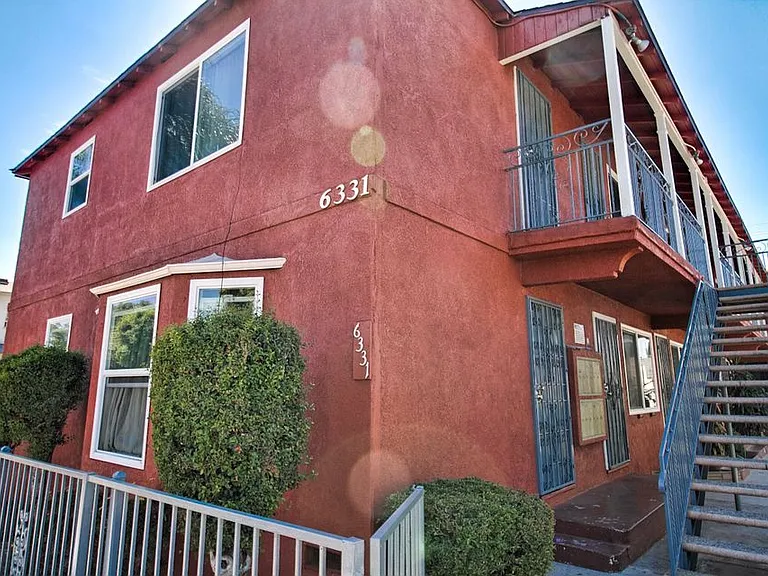 6331 Templeton St #B — Photo 2