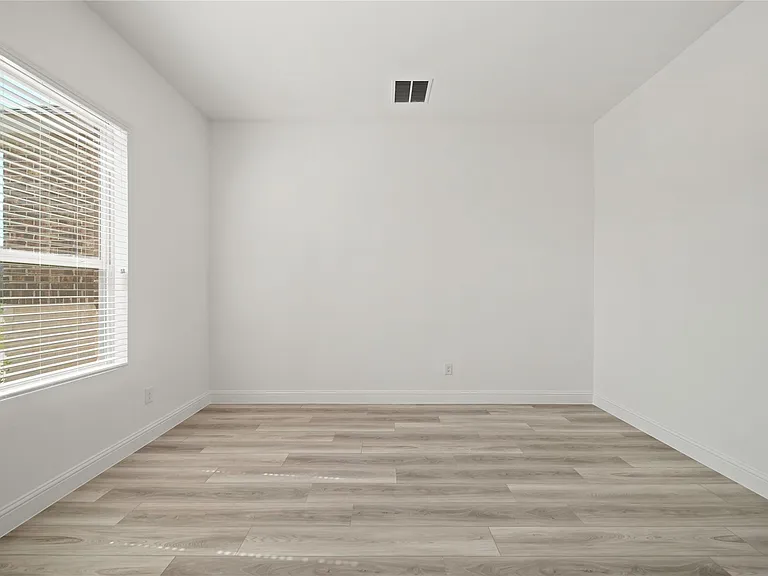 4535 Windmill Landing Ln — Photo 25