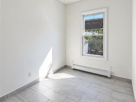 5th image of 188 Brighton 10th St