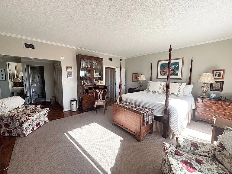 1829 Senate St #9C — Photo 19