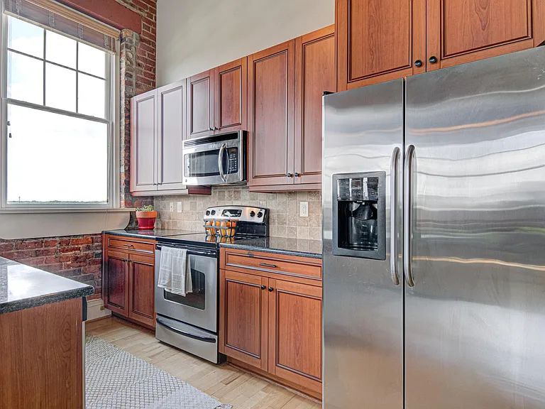 836 Oak St #500 — Photo 8