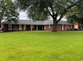 1765 E Azalea St, Greenville, MS 38701
