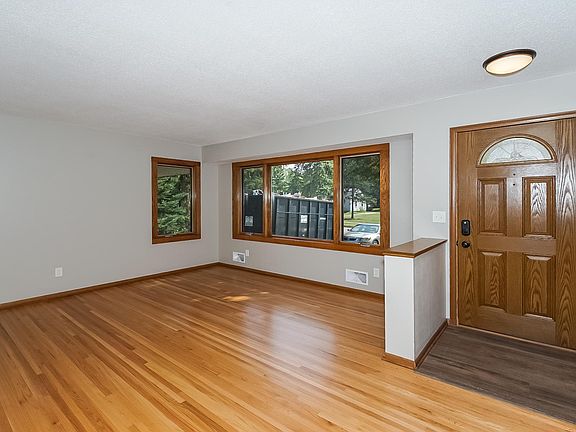 2nd image of 2264 Rice Creek Rd