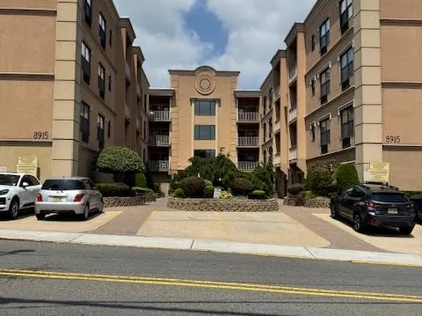 8915 Bergenwood Ave APT 20, North Bergen, NJ 07047