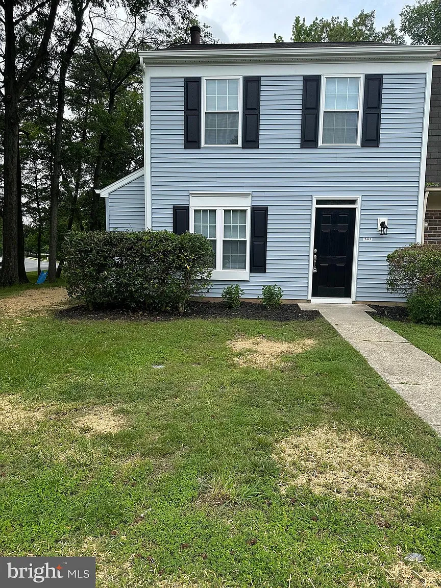 4321 Drake Ct photo 1