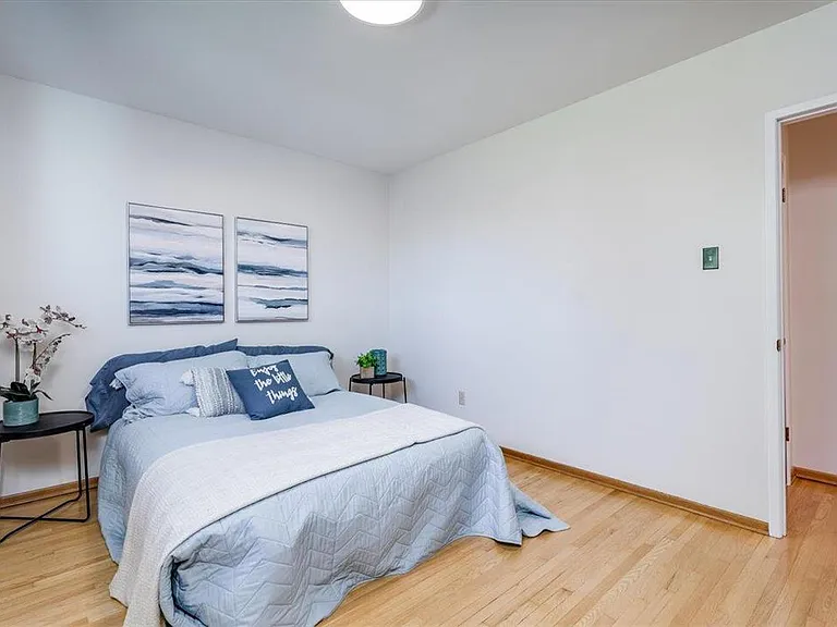 15 Lomond Blvd #15 — Photo 13