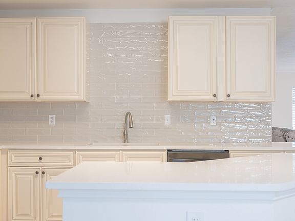 3rd image of 15822 Pleasant Well Drive