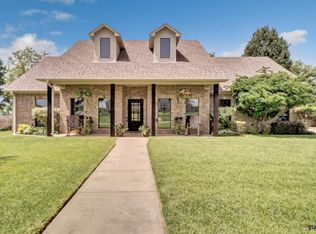 211 Baganie Ln, Bullard, TX 75757
