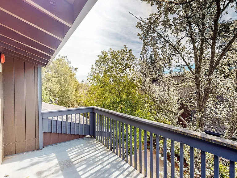 372 Los Alamos Rd — Photo 34
