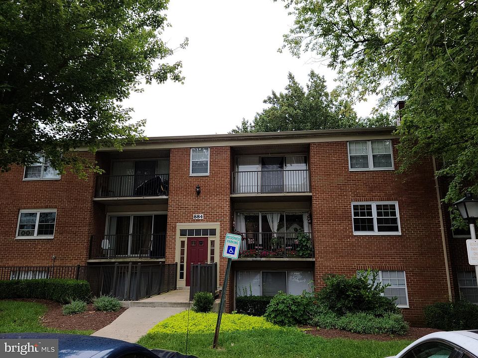 1st image of 884 College Pkwy #T