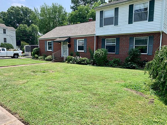 2nd image of 1401 Longwood Dr