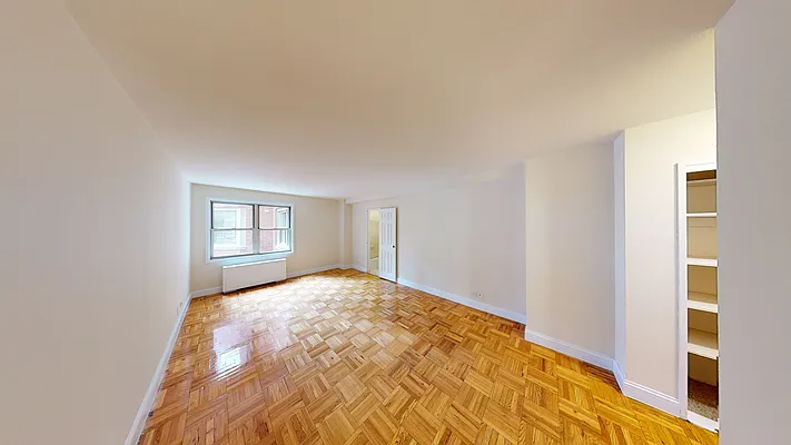 Rented by AZ REALTY NYC LLC | media 1