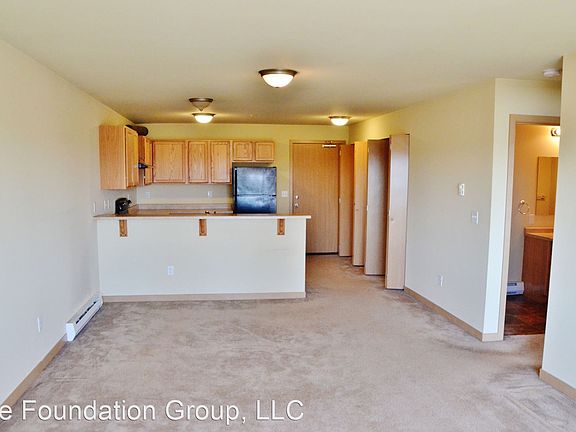 3rd image of 301 N 104th St Unit 402