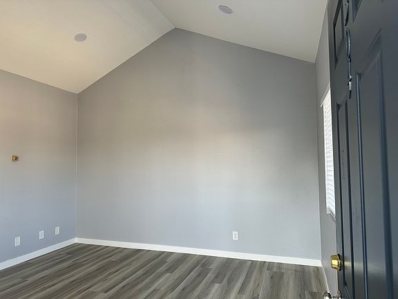 2nd image of 3930 E 11th St APT 304