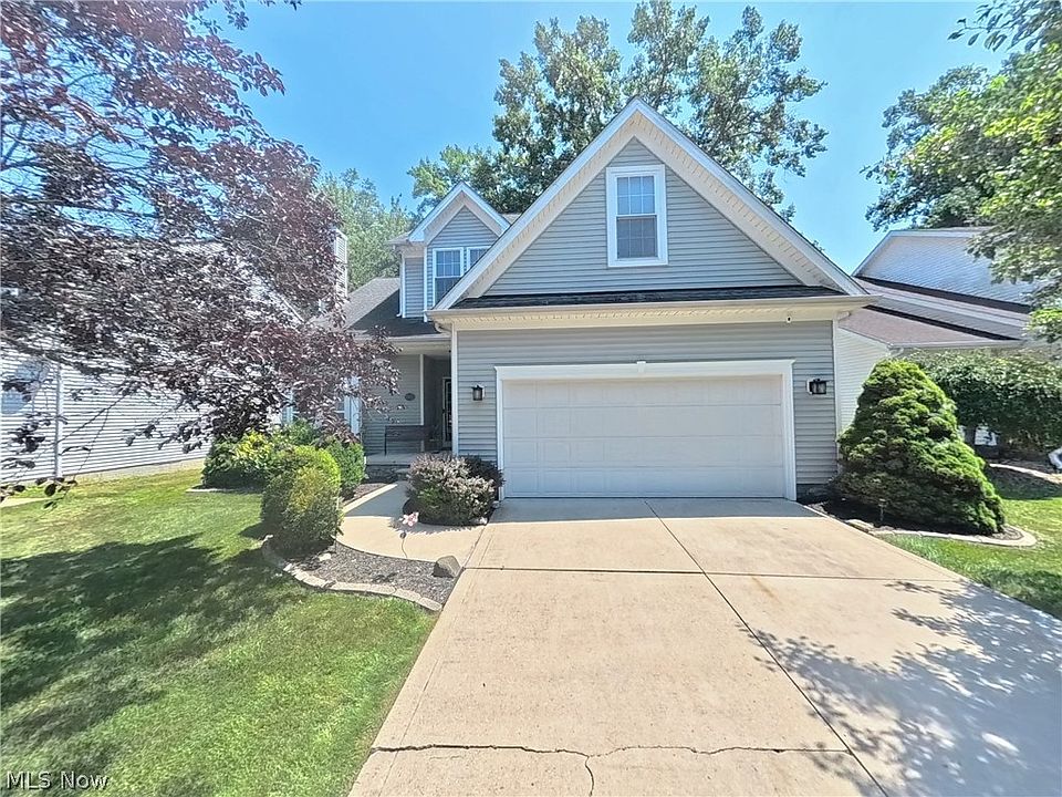 1st image of 215 Grand Haven Ct